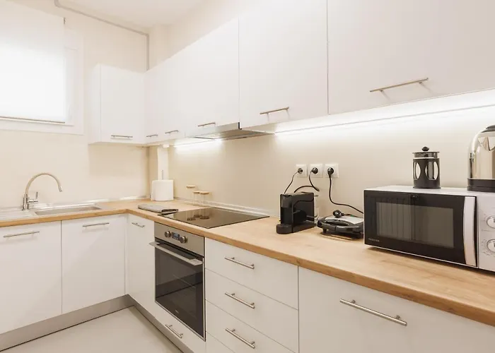 Fully Renovated Luxurious Semi-Basement Studio