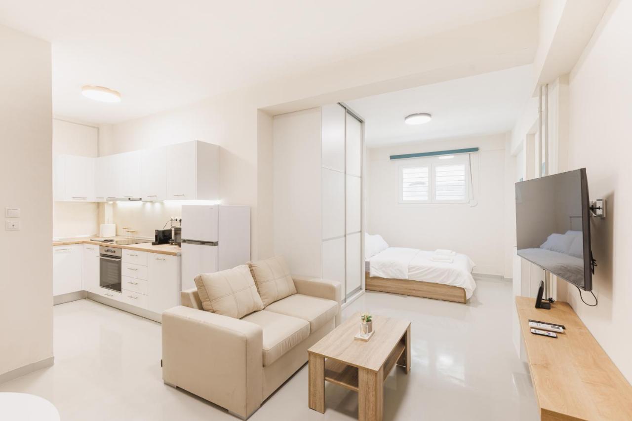 Apartment Fully Renovated Luxurious Semi-basement *