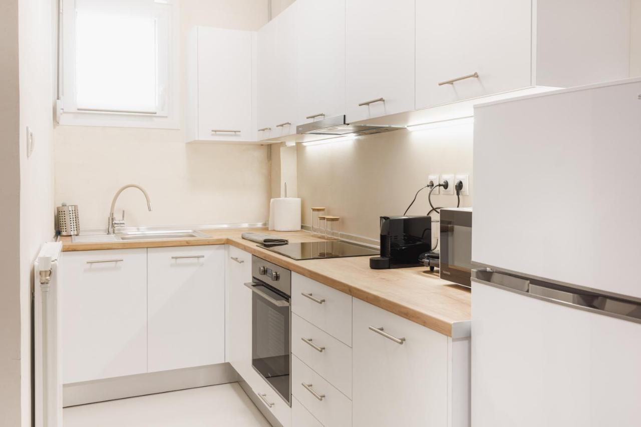 Apartment Fully Renovated Luxurious Semi-basement